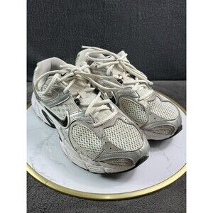 Nike V5 RNR White Vast Grey Black HJ5228-104 Men’s Size 8 Running Shoes Sneakers